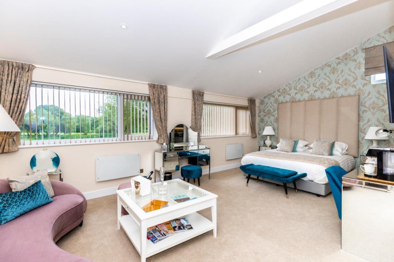 Kingfisher Hotel, Golf And Country Club Milton Keynes Eksteriør bilde